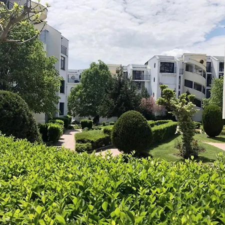Lejlighed Vega Village